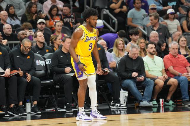 app下载-布朗尼砍下17分4板3断 湖人太子打出生涯最强战